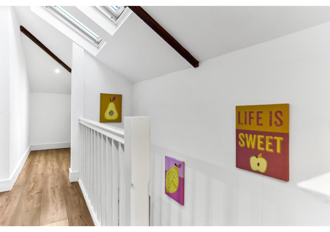 Sleek And Modern Studio With Minimalist Vibe Apartman Chelmsford Kültér fotó