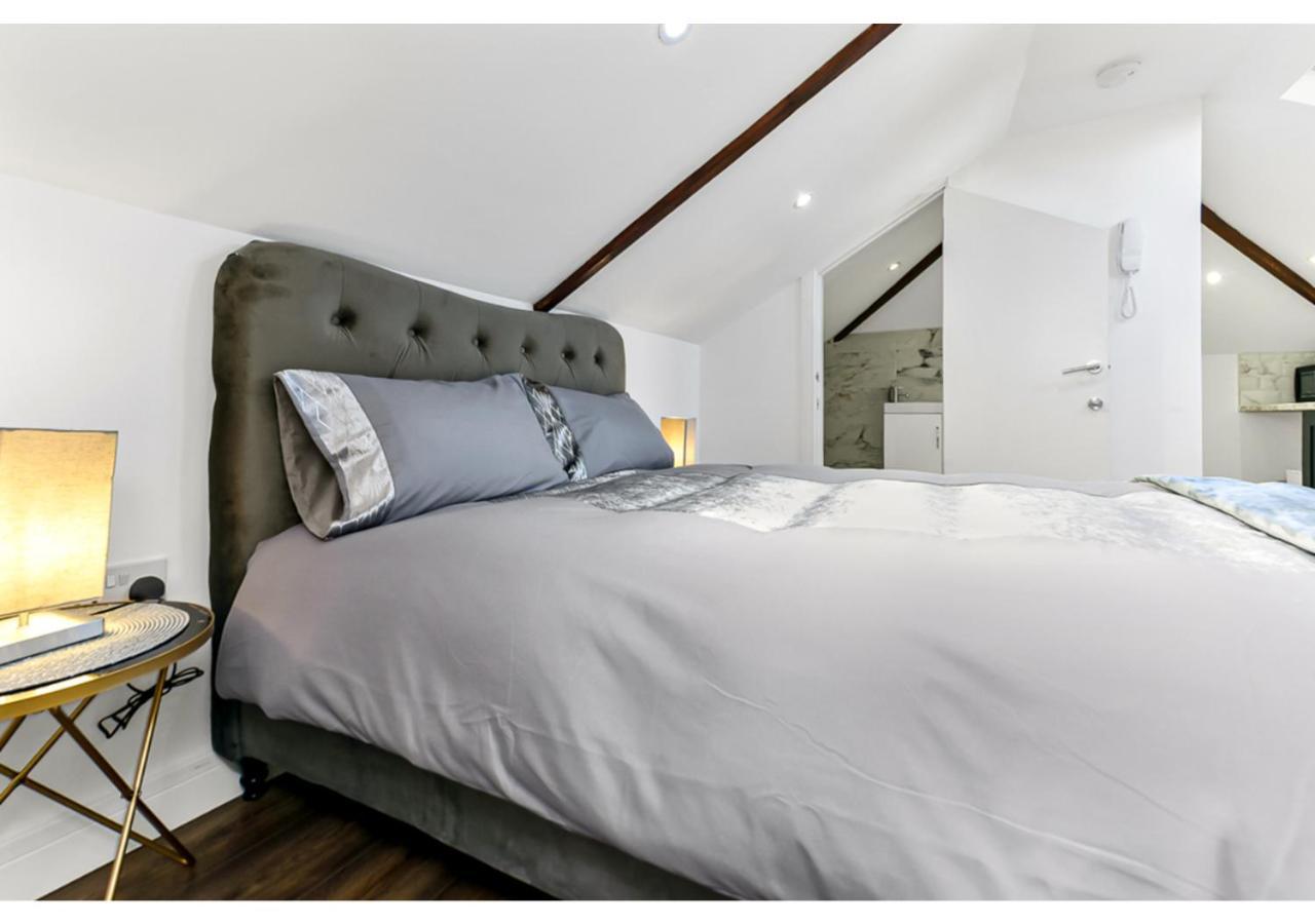 Sleek And Modern Studio With Minimalist Vibe Apartman Chelmsford Kültér fotó